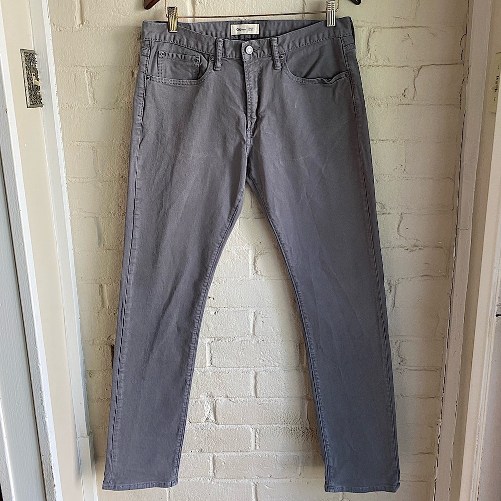 Gap 1989 grey gray slim men’s denim jeans size 32W x 34L modern distress